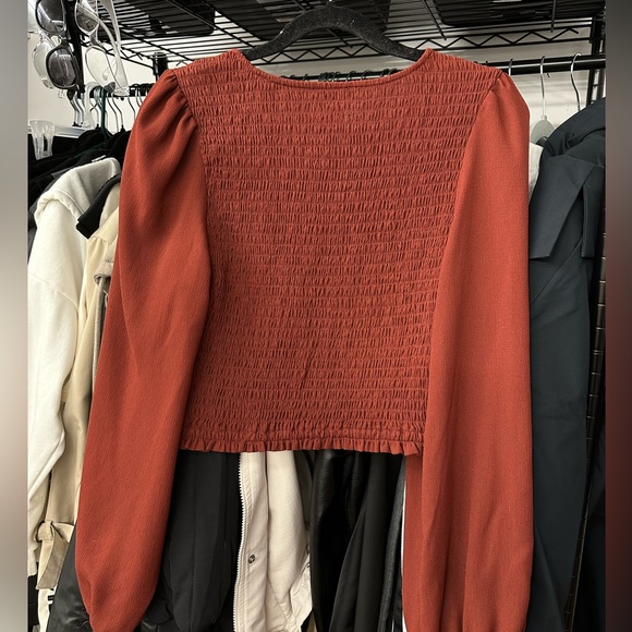 Dynamite red blouse v-neck - Picture 3 of 3